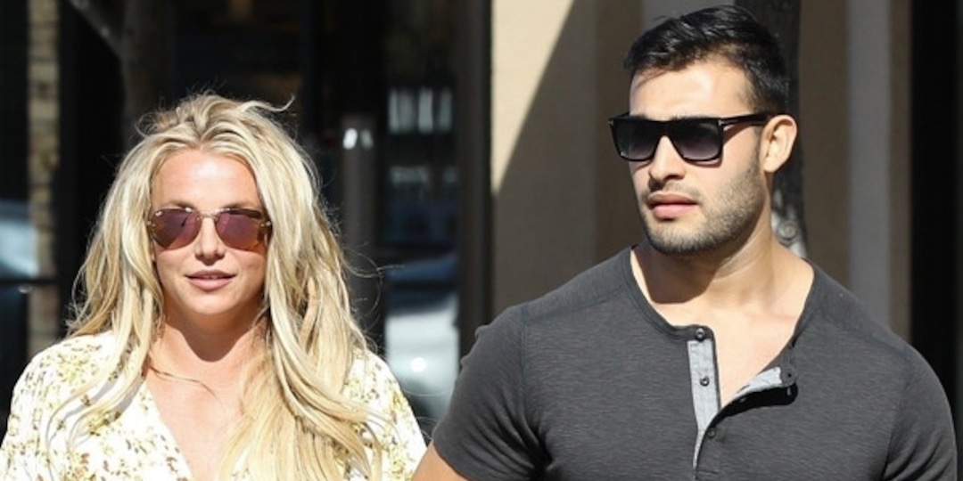 Britney Spears Says Of Course She Ll Perform Again E Online